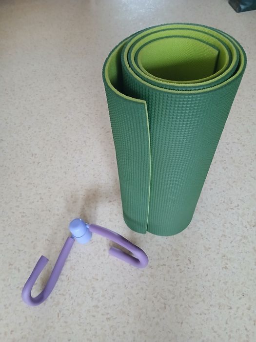 Постелка и уред за фитнес и упражнения