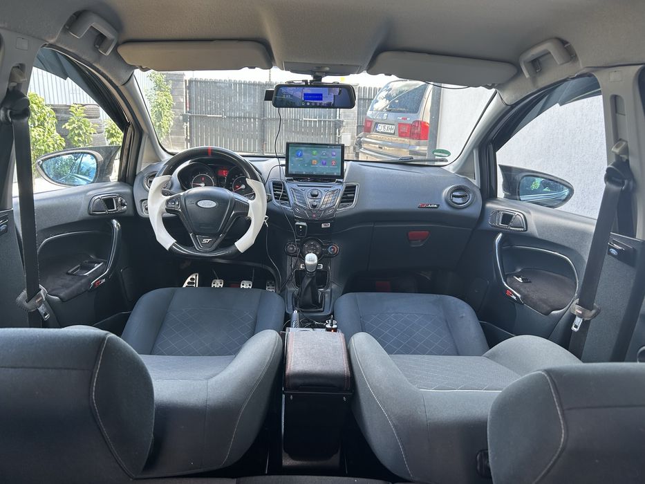 -Ford fiesta ST-LINE-2012-1.3benzina-82cai-euro5-adusa din germania-