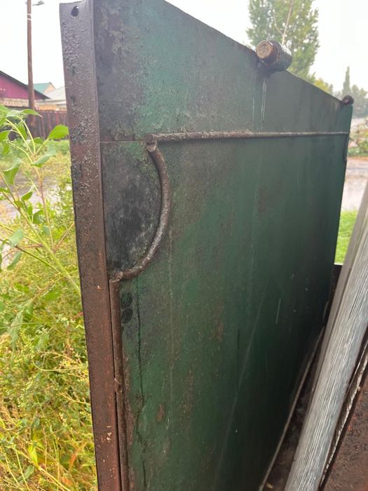 Продам гаражные ворота