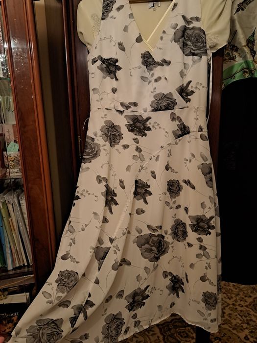 Rochie damă cocktail, NOU! Chic Femme ( 40/ 42)
