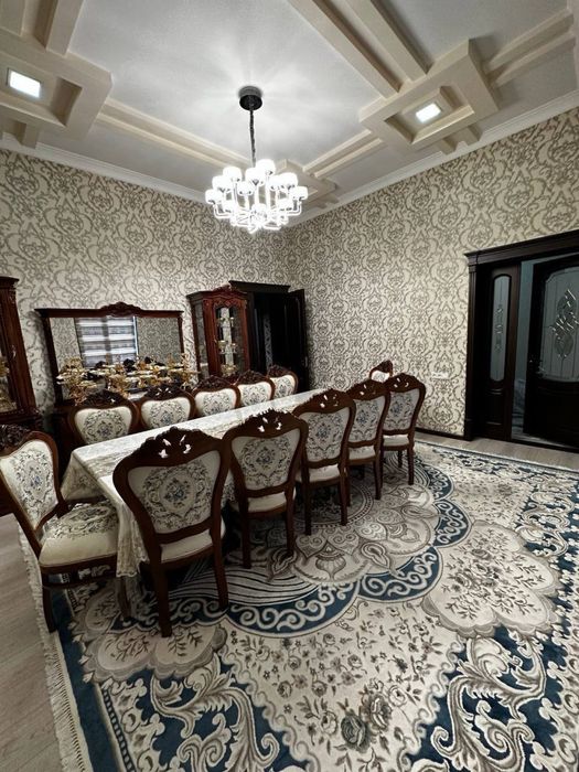 Чорсу евро дом 2.5соток 300кв.м 8комнат хороший ремонт со всеми удобст