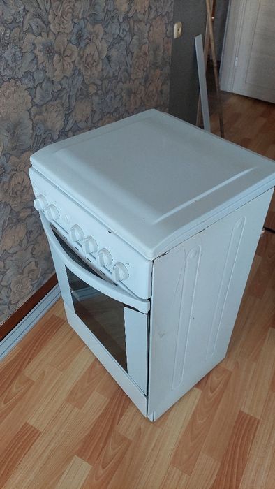 Газ плита, б/у , рабочая