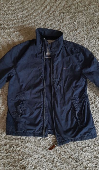 geaca tommy Hilfiger originala marime M toamna primavara