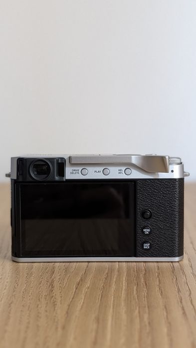 Fujifilm XE-4 Silver