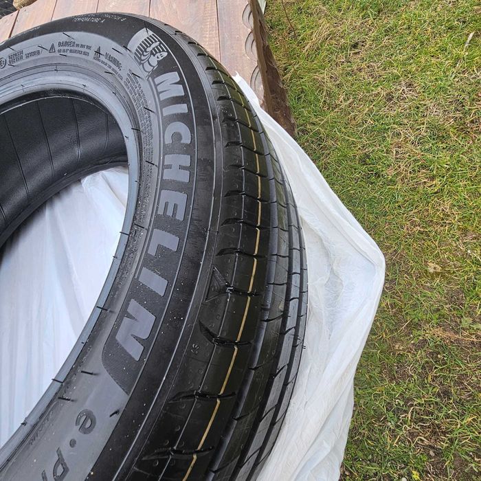 Set anvelope Michelin noi de vara  e-Primacy 4
