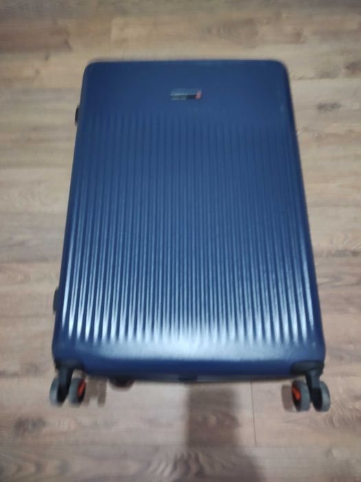 Голям пътнически куфар, 73х52х31см