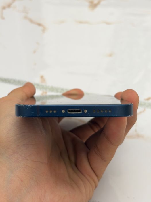 Продам Iphone 12 синий