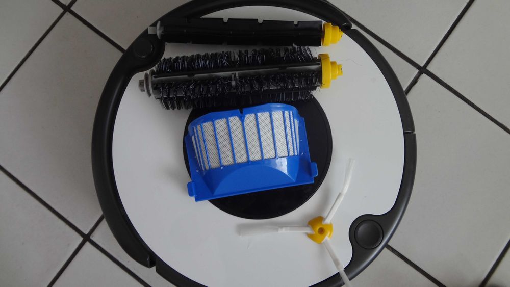 Части и консумативи за робот прахосмукачка iRobot Roomba серия 600