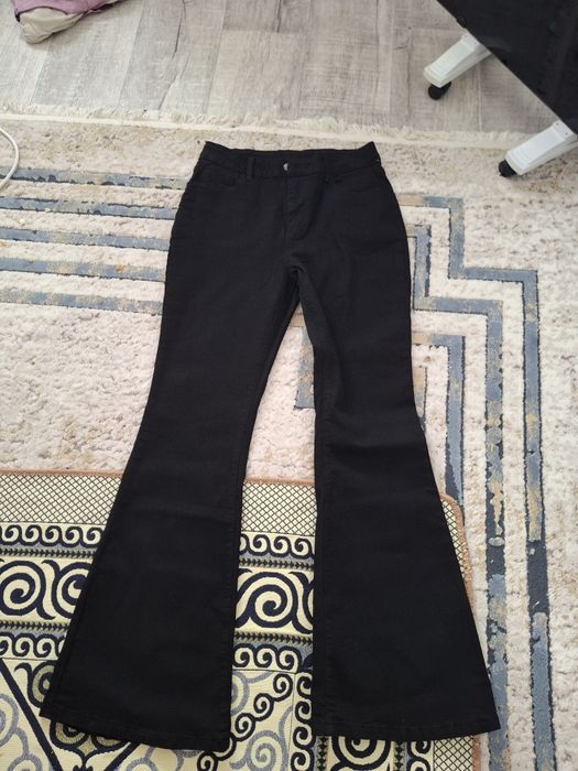 Продам джинсы клеш