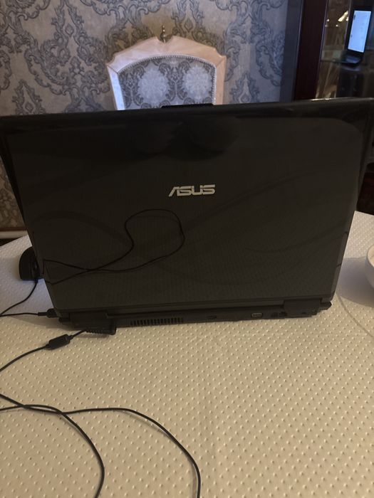 Ноутбук в очень хорошем состояние