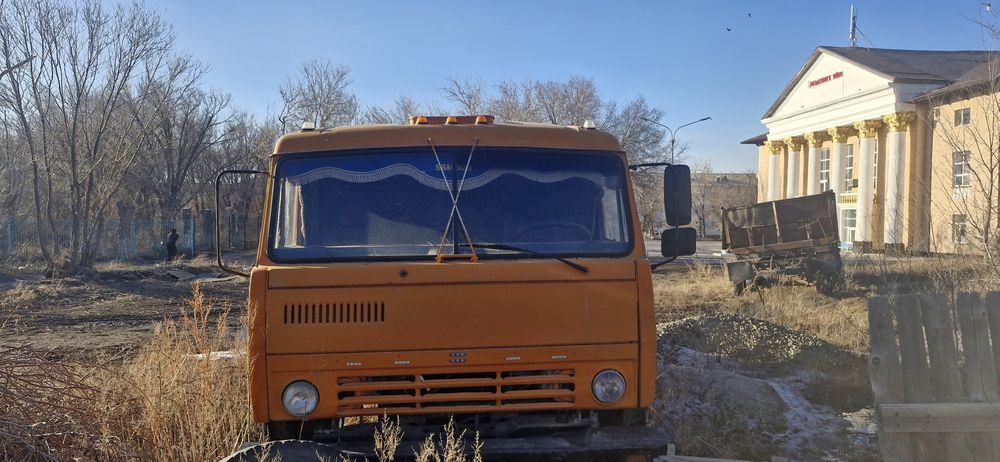 Самасвал КамАЗ 5511