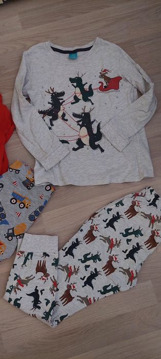 Лот HM, Little Kids две пижами и суитчер 122 см 6-8 г за момче