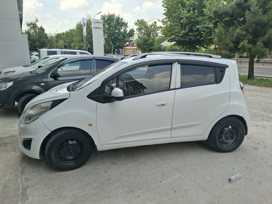 Spark chevrolet 2011