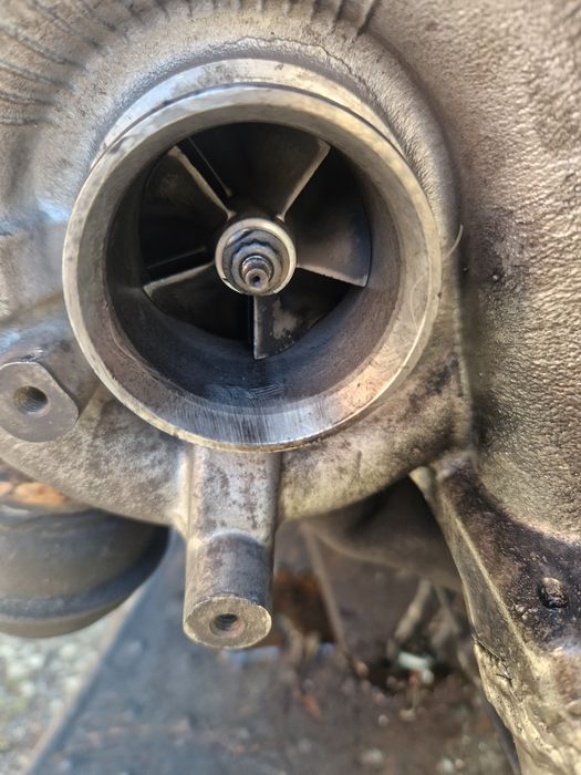 дюзи и помпа от 1.9тди