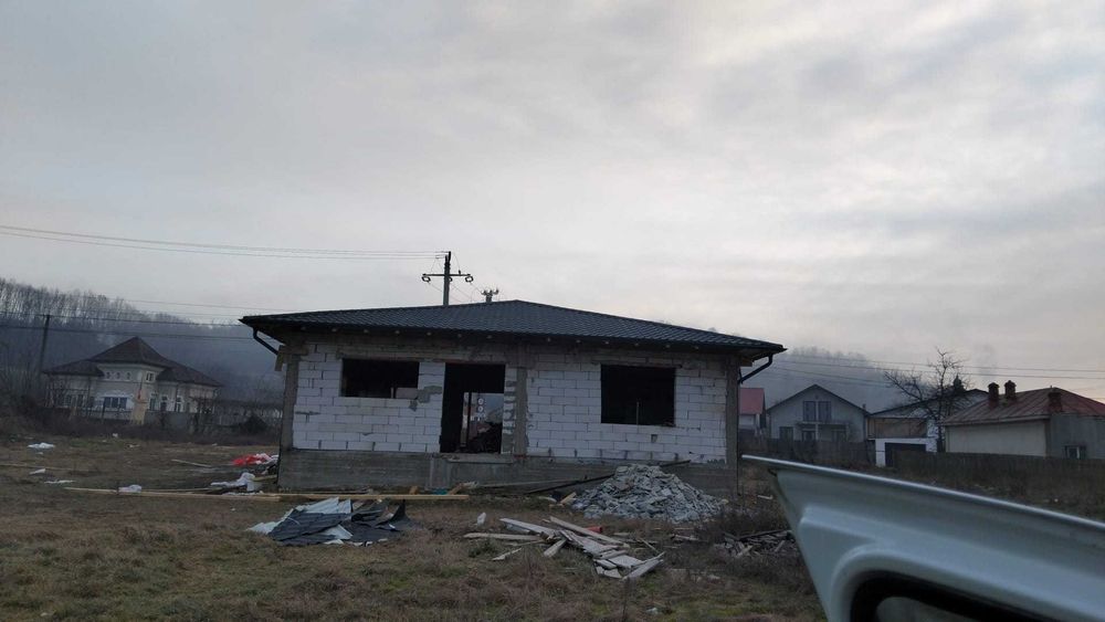 Casa Noua la Rosu – Parter, 112 mp, Teren generos 650mp, Babana, Arges