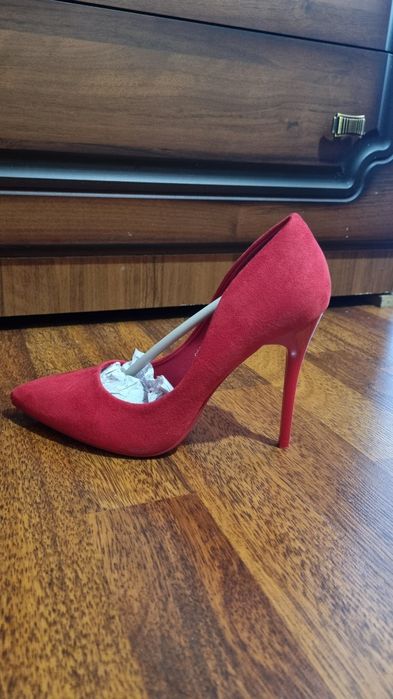 Продам замшевые лодочки