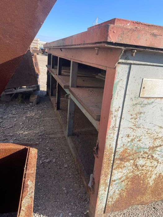 Стол металиический для производства