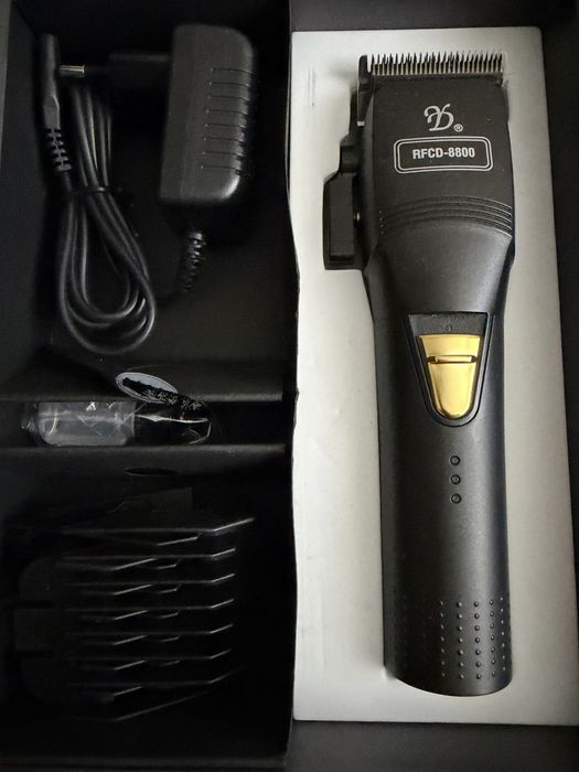 Продается профессиональная машинка для стрижки DEYI RFCD-8800