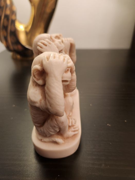 Figurină decorativă „Cele trei maimuțe înțelepte” – sculptură fină, as