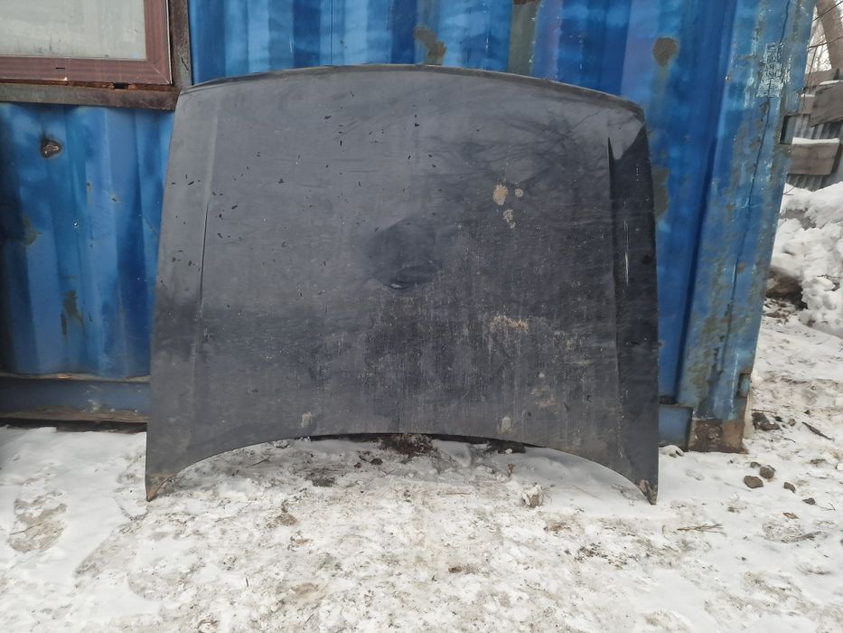 Капоты на Автомобили