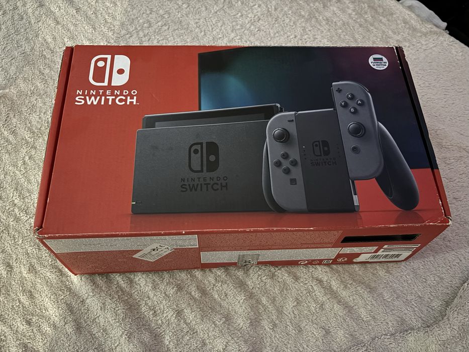 Конзола Nintendo switch  + joy cons