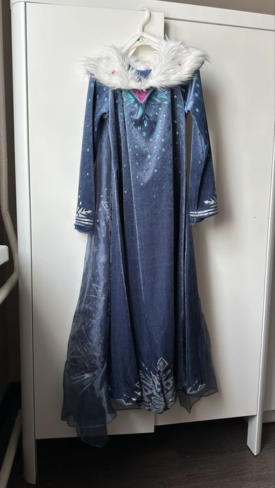 Платье Эльзы на 7 лет