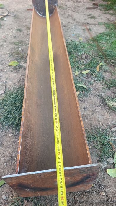 Vând vălău pentru porci!