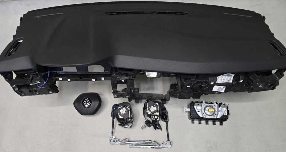 Арматурно табло аирбег колани airbag Renault Clio V 5
