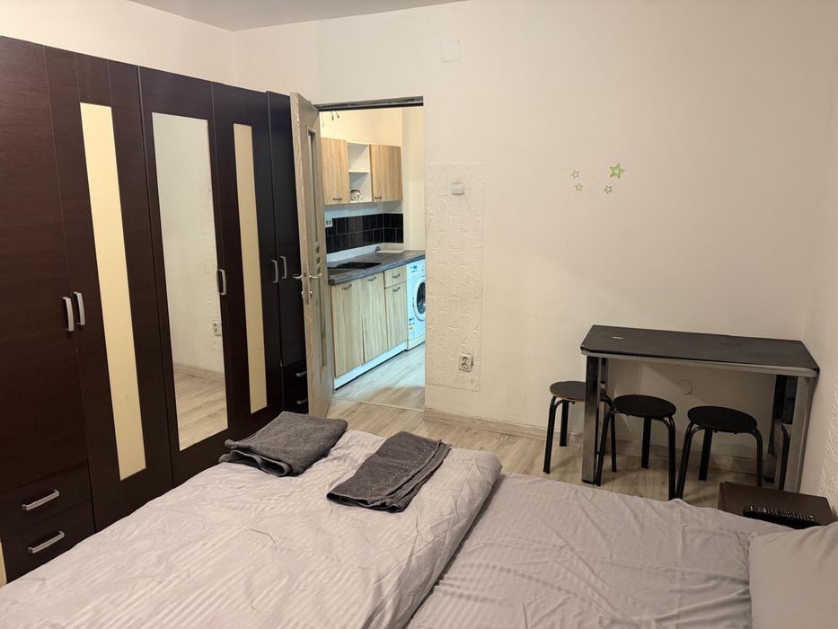 Inchiriez Garsoniera in Regim Hotelier