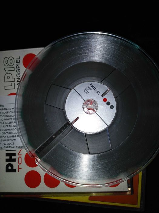 Vand benzi ,role magnetofon diverse  rola plastic sau metalica