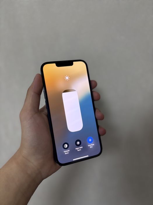 iPhone 13/128Gb без ремонта!