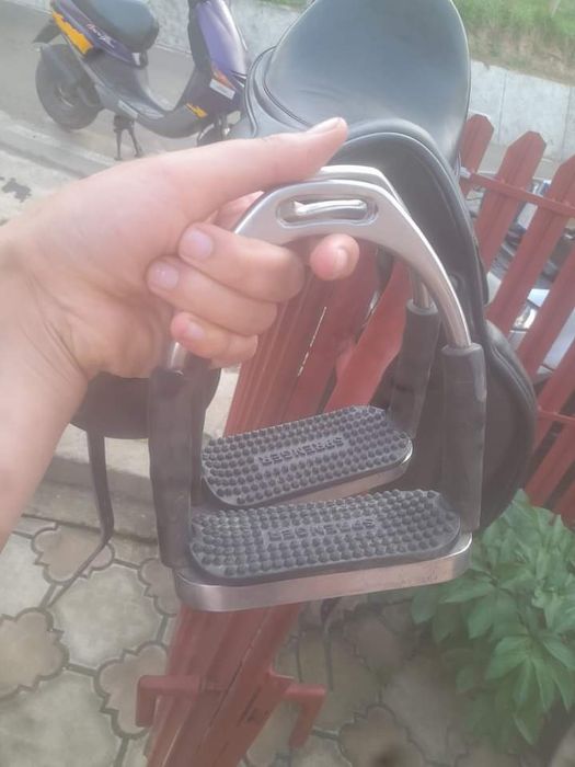 Vând șa  calarie din piele adusa din germania