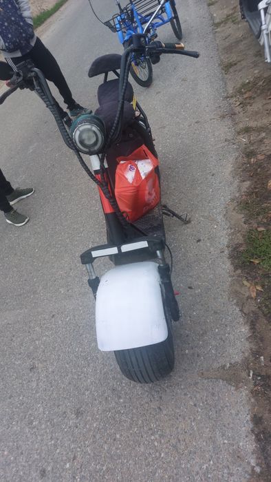 Vând scuter electric