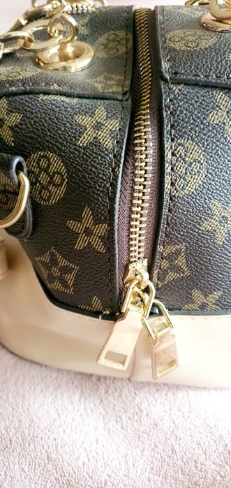 Елегантна дамска Louis Vuitton чанта в кафяво и бежово с класически мо