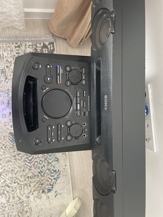 Музыкальные центр Sony