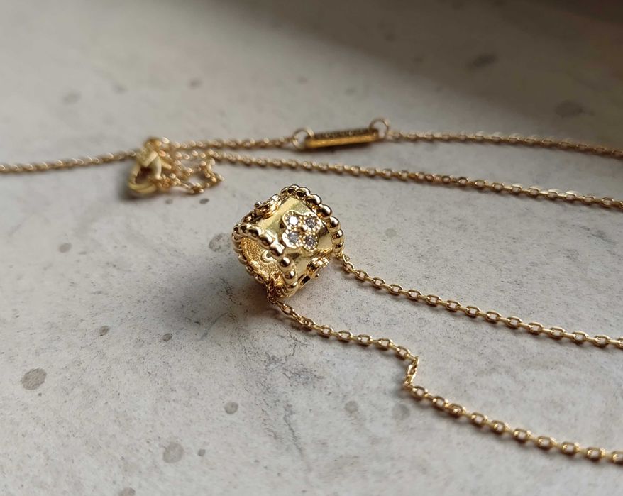 Златно дамско колие - Van Cleef & Arpels VCA, Perlée clovers pendant