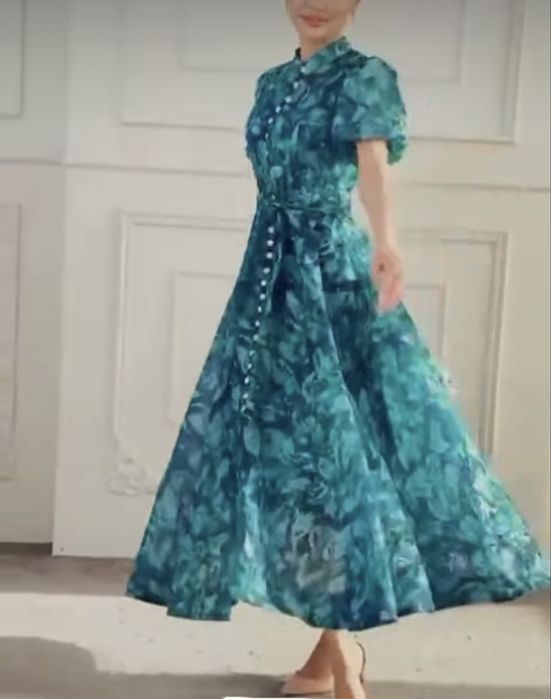 Вечернее женское платье