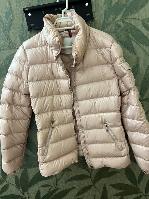 Geaca Moncler roz pudra