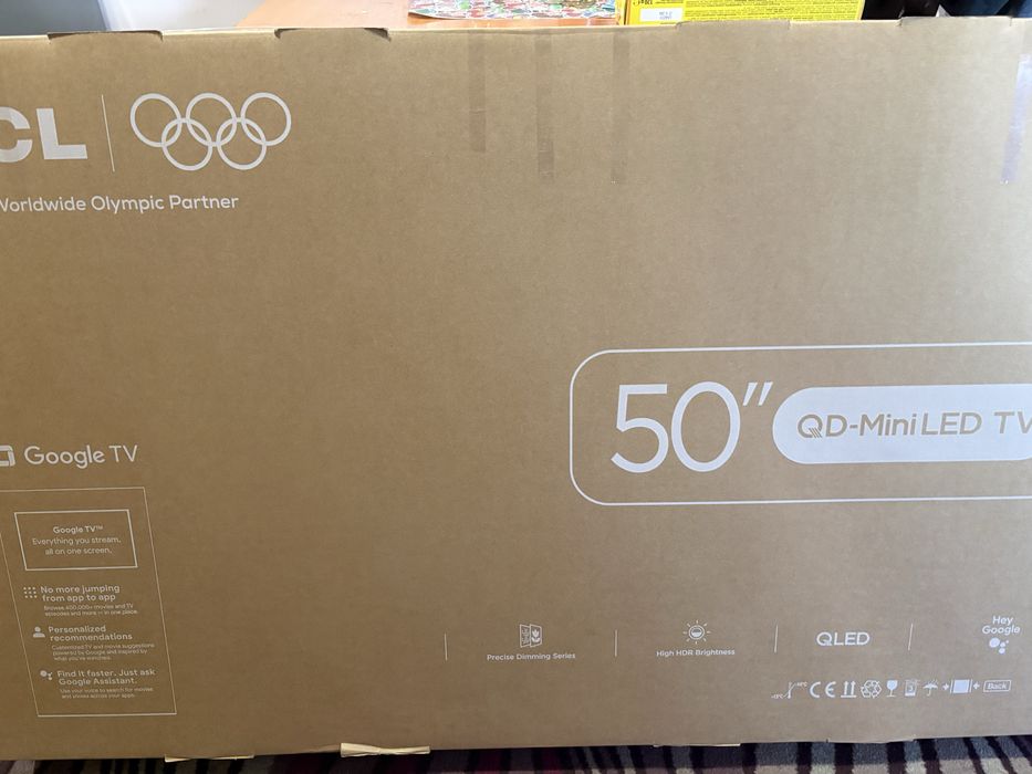 Телевизор TCL 50 инча