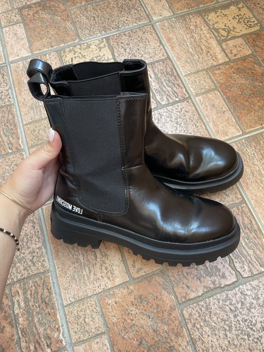 Кожени боти Love Moschino