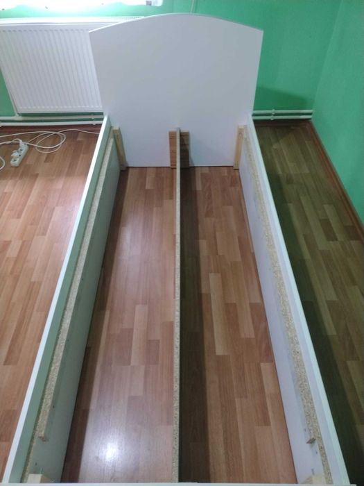 Pat pentru o persoana