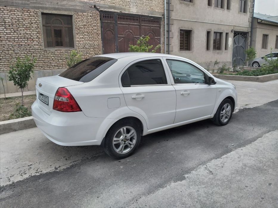 Nexia 3 avtomat .