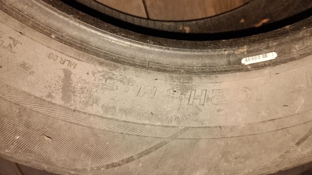 Продам одну Шину