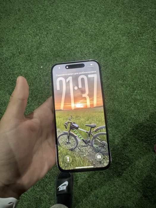 Айфон 15 про в хорошем состояние