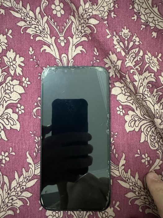 Iphone 13 в хорошем состоянии