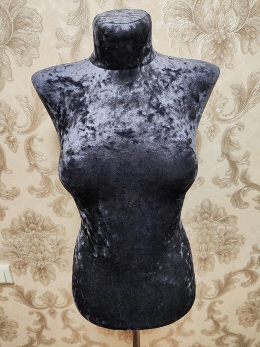 Maneken ayollar kiymi uchun