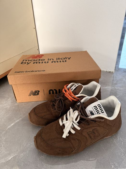 Vand pantofi New Balance & Miu Miu