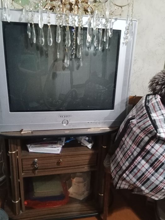 Продам телевизор самсунг