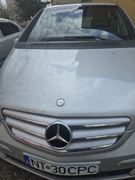 Vand Mercedes B180