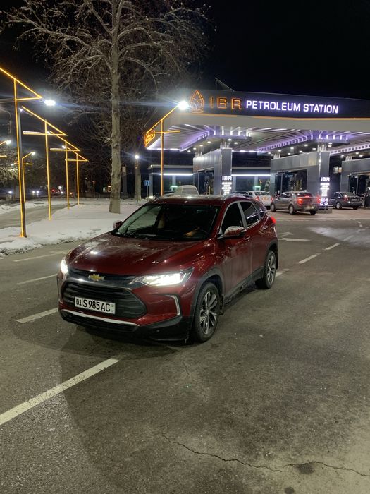 Tracker premier sotiladi